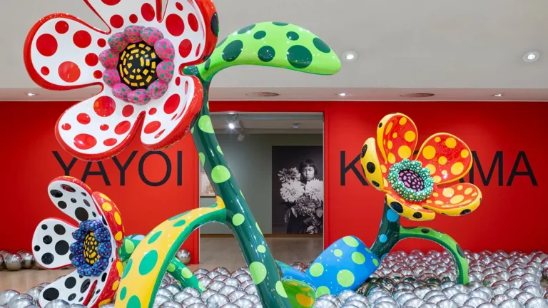 Yayoi Kusama’nın Ardından: Amsterdam’da Sonsuzluğa Açılan Bir Sergi
