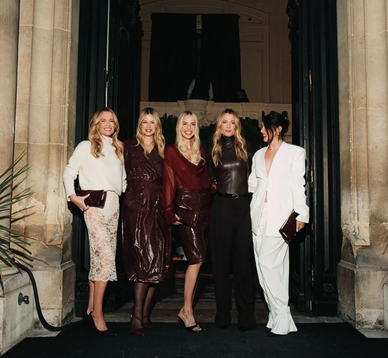 Leonie Hanne ve GUESS’in Paris Moda Haftası Gecesinden Kareler